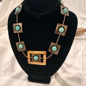 Elegant Turquoise and mother-of-pearl Necklace